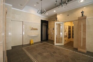 国際センター駅 徒歩1分 10階の物件外観写真